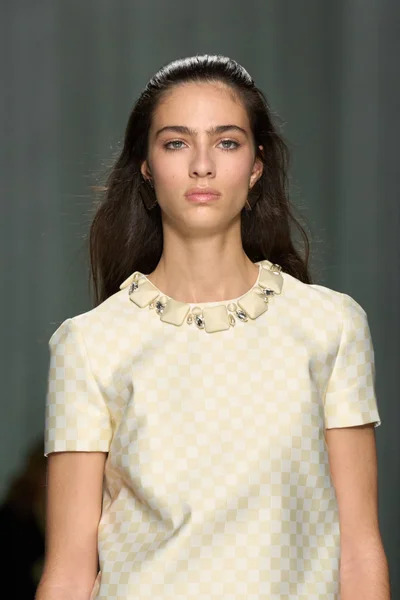 Look 7